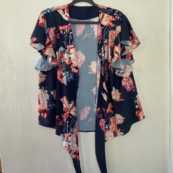 Blue Amaryllis Tie Front Blouse Women’s Plus Size 2X Flutter Cap Sleeves Button - Picture 6 of 8